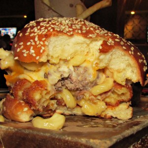 Mac n Cheese Burger
